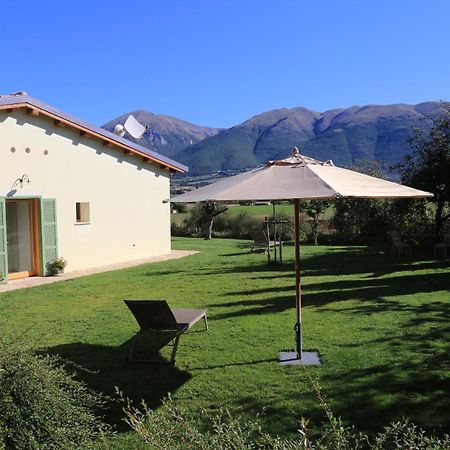 Agriturismo La Cascina Di Opaco Норча Экстерьер фото